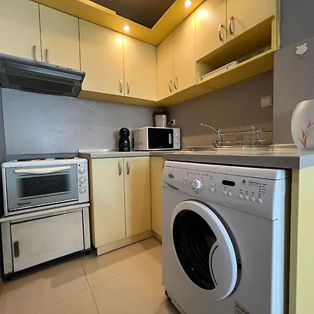 Delux Art فارنا